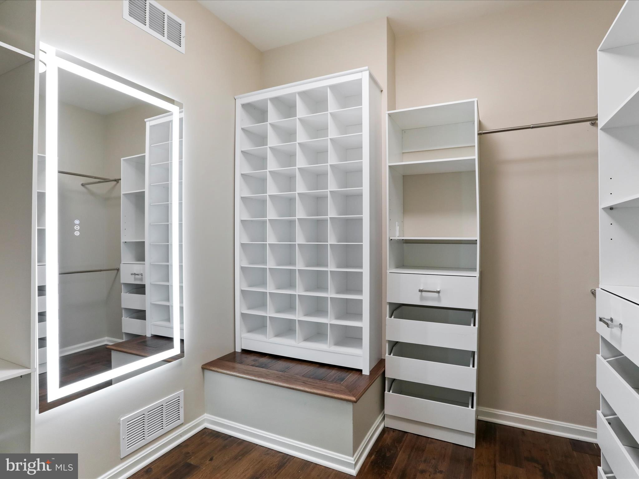 VALLEY HEIGHTS - Residential