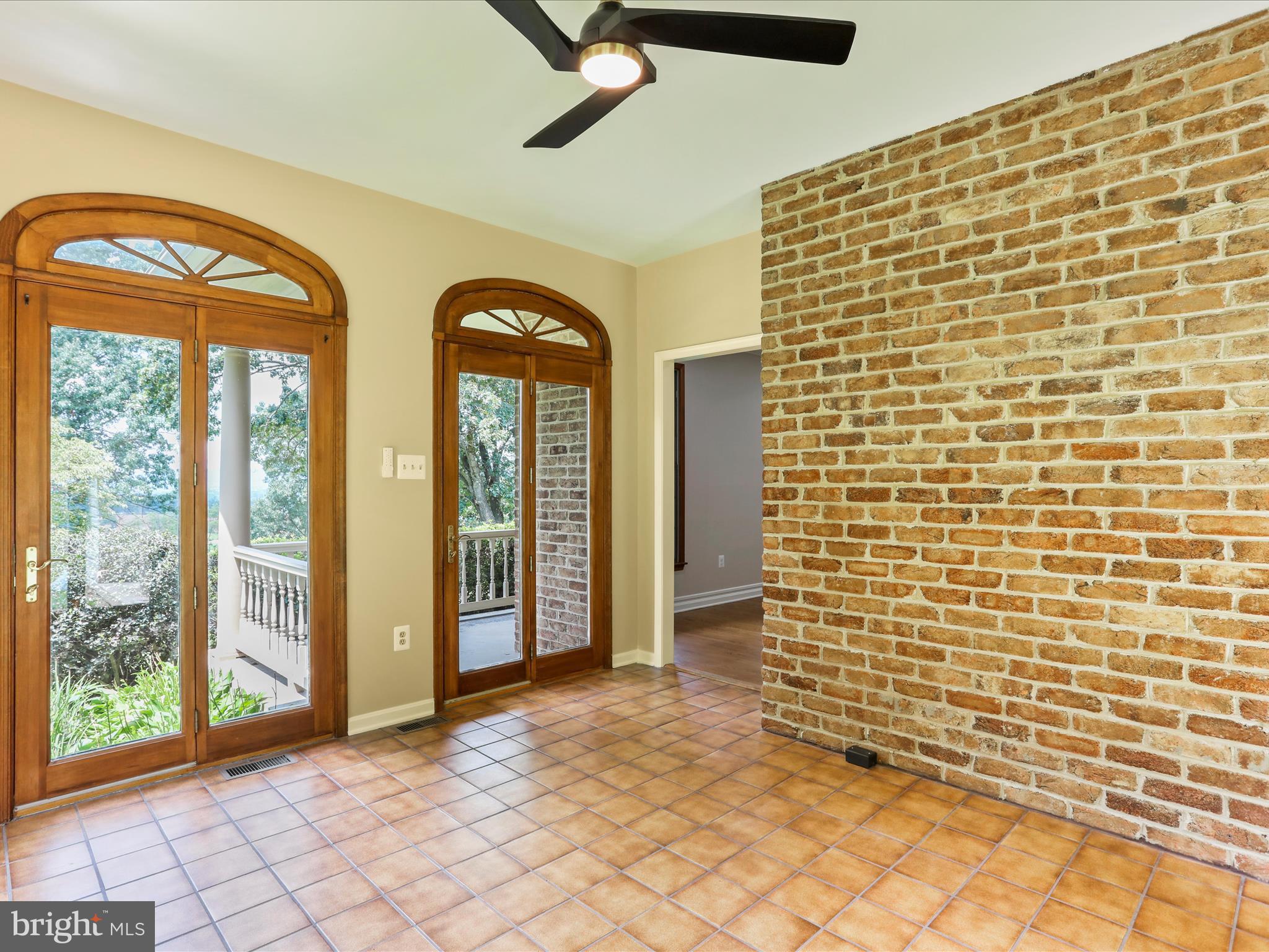 VALLEY HEIGHTS - Residential