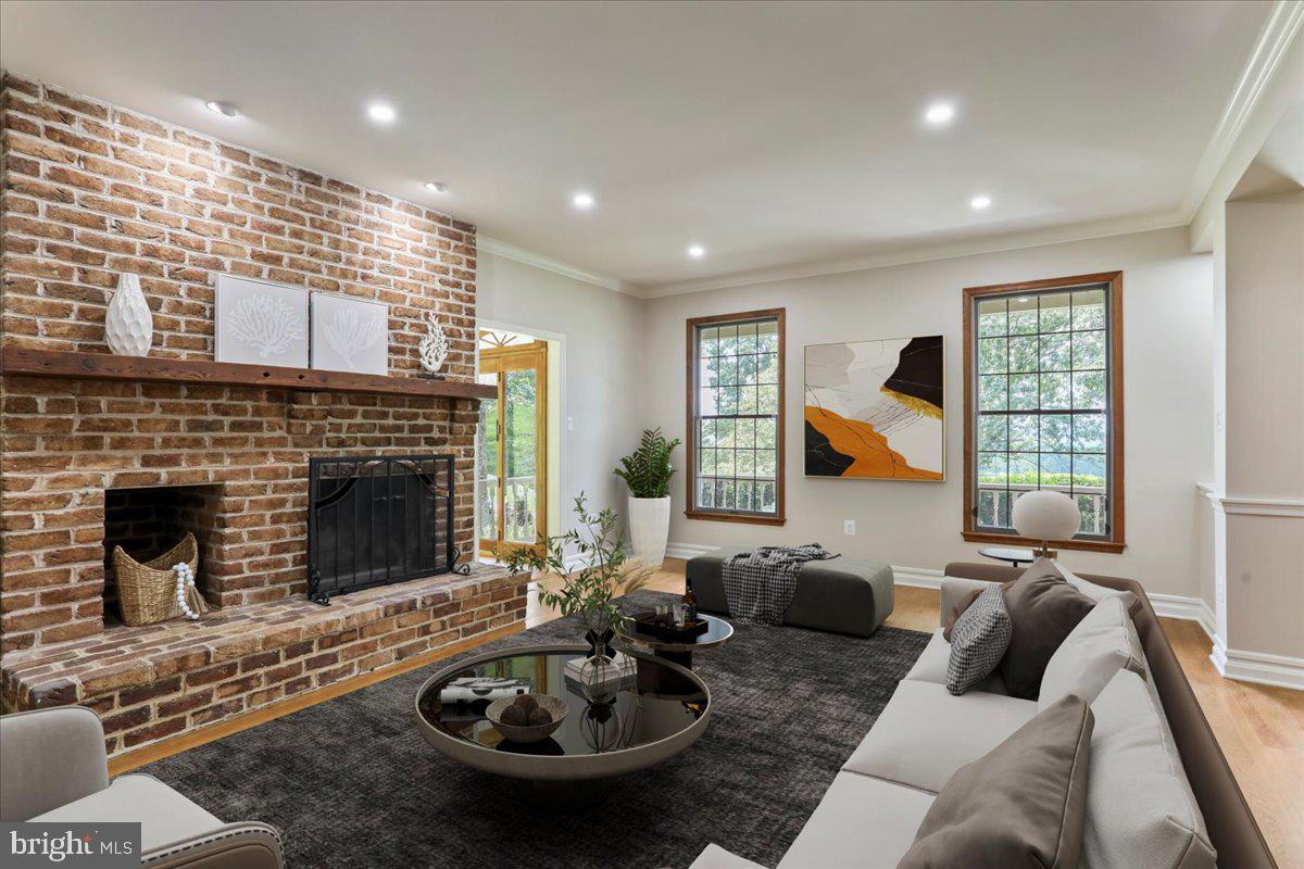 VALLEY HEIGHTS - Residential