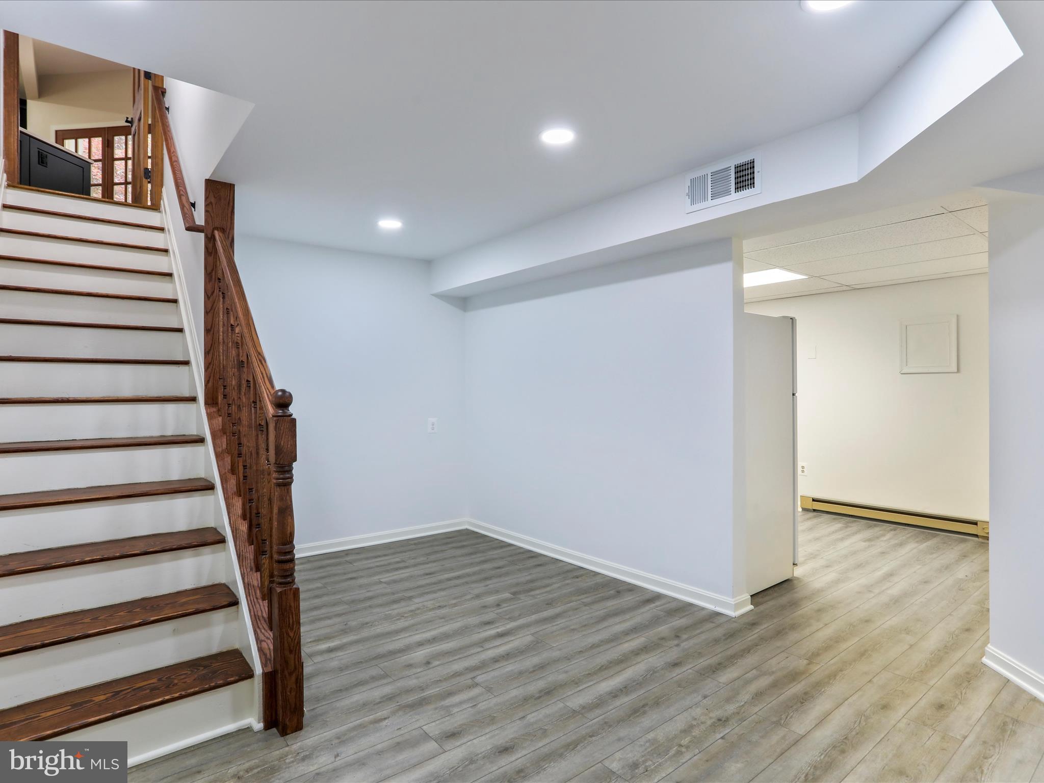 VALLEY HEIGHTS - Residential