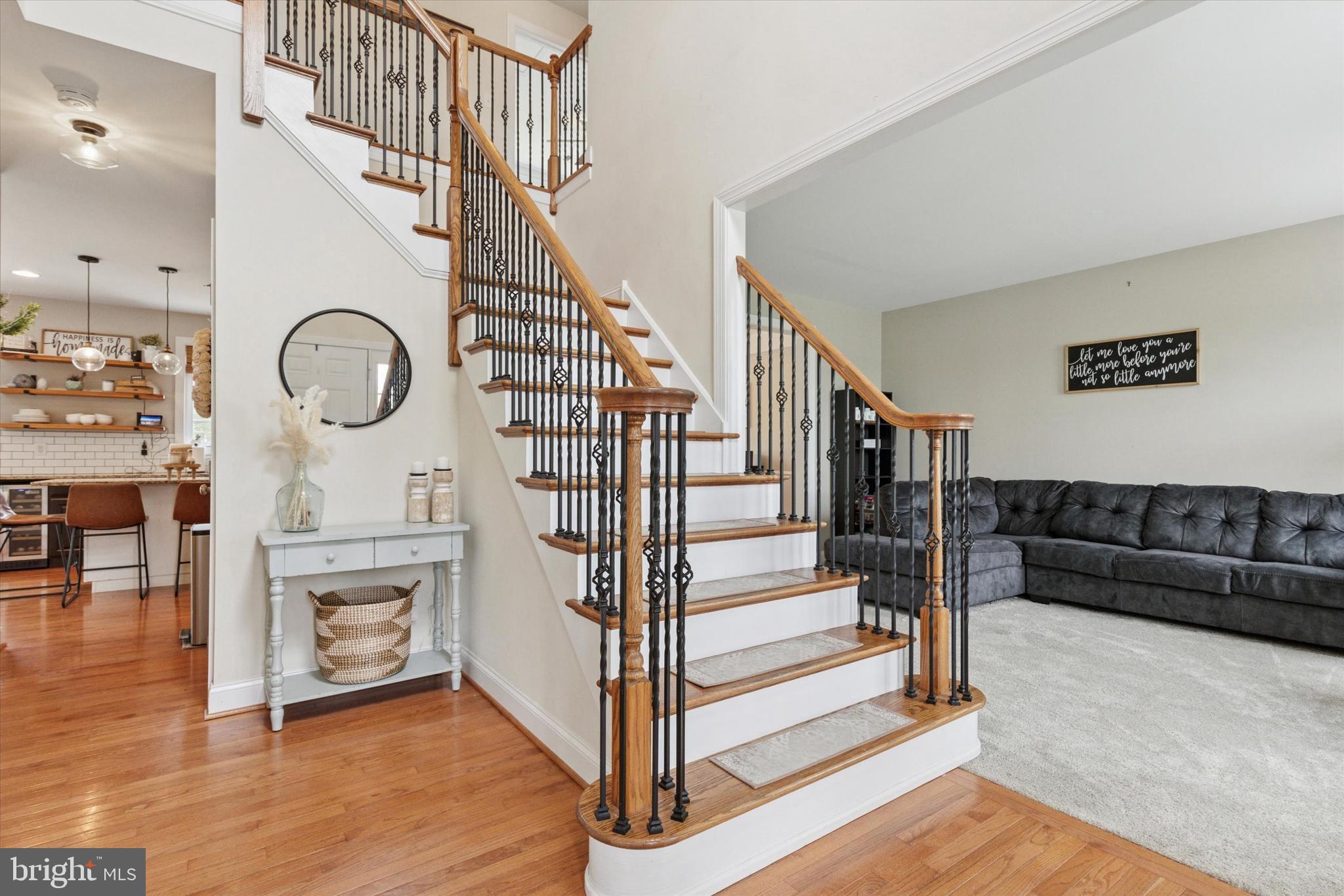 5932 WOODRIDGE DRIVE