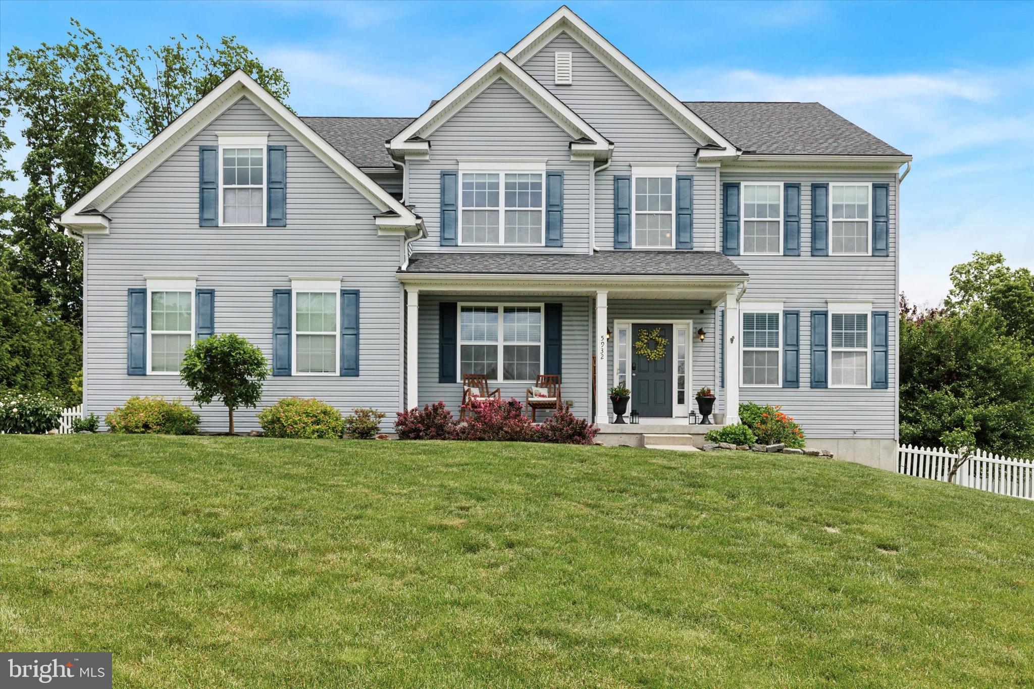 5932 WOODRIDGE DRIVE