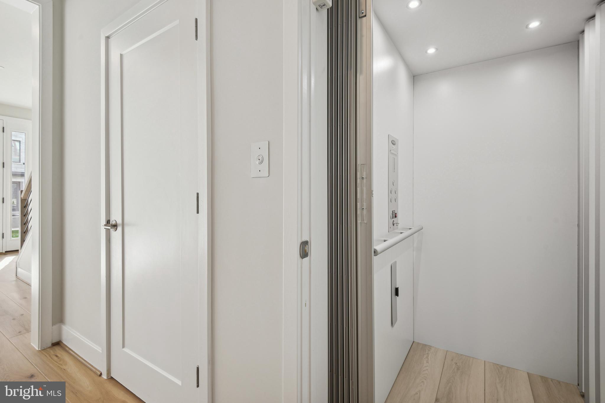 AMALYN - Residential