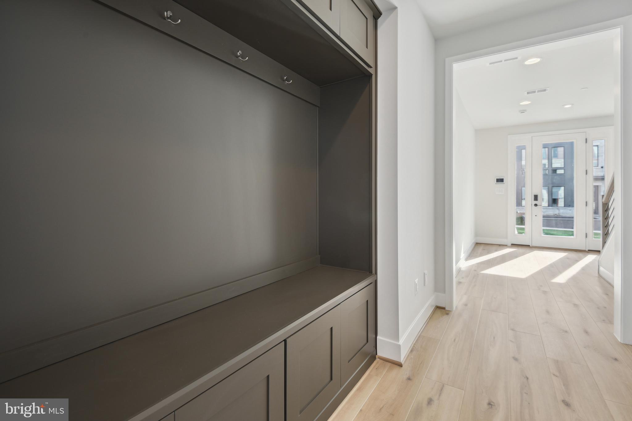 AMALYN - Residential