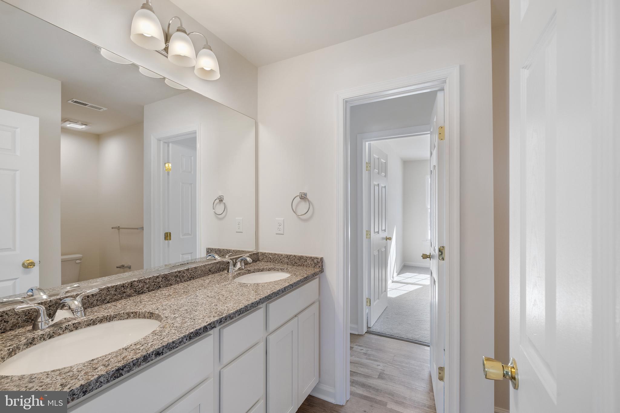 CHESTER ARMS - Residential