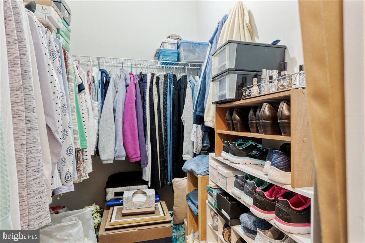 COLDSTREAM CROSSING - Residential