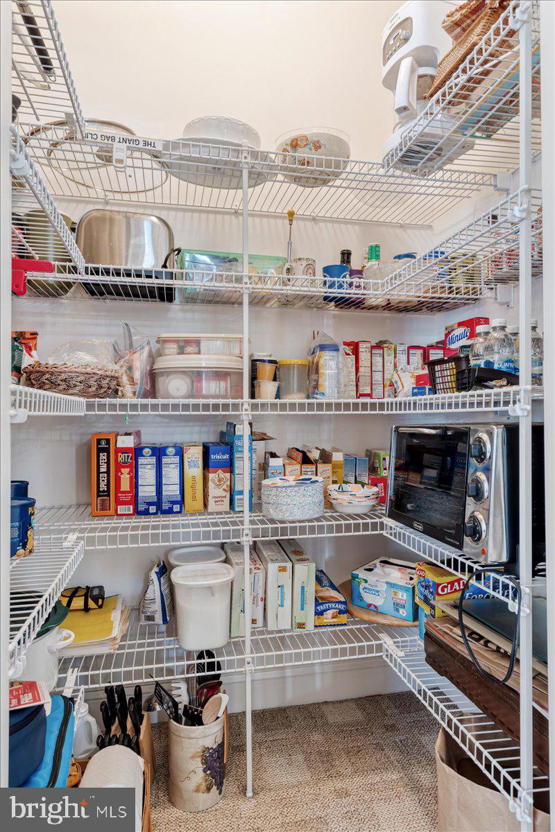 COLDSTREAM CROSSING - Residential