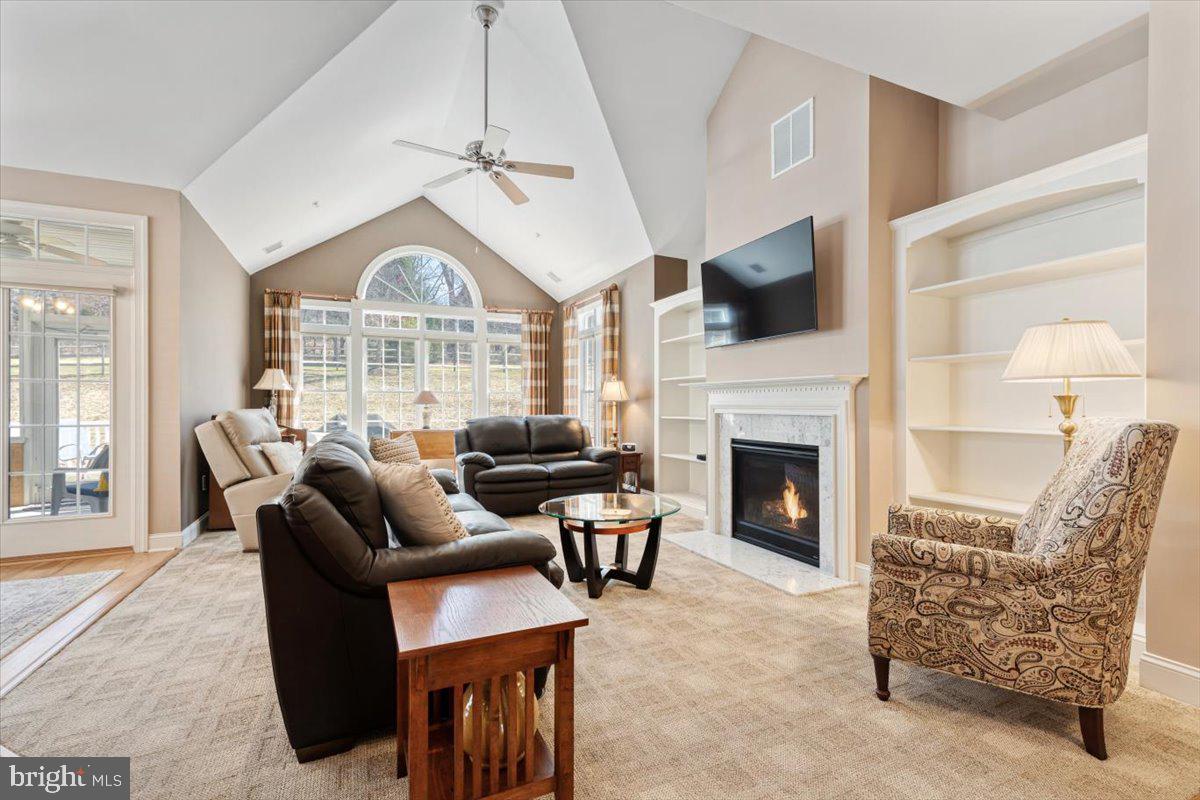 COLDSTREAM CROSSING - Residential