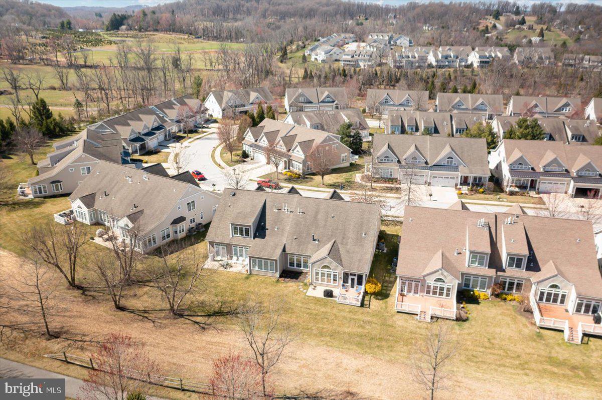 COLDSTREAM CROSSING - Residential