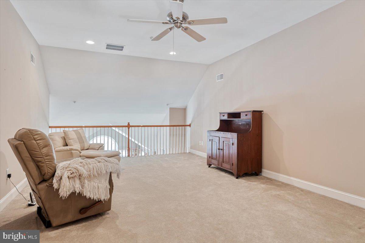 COLDSTREAM CROSSING - Residential