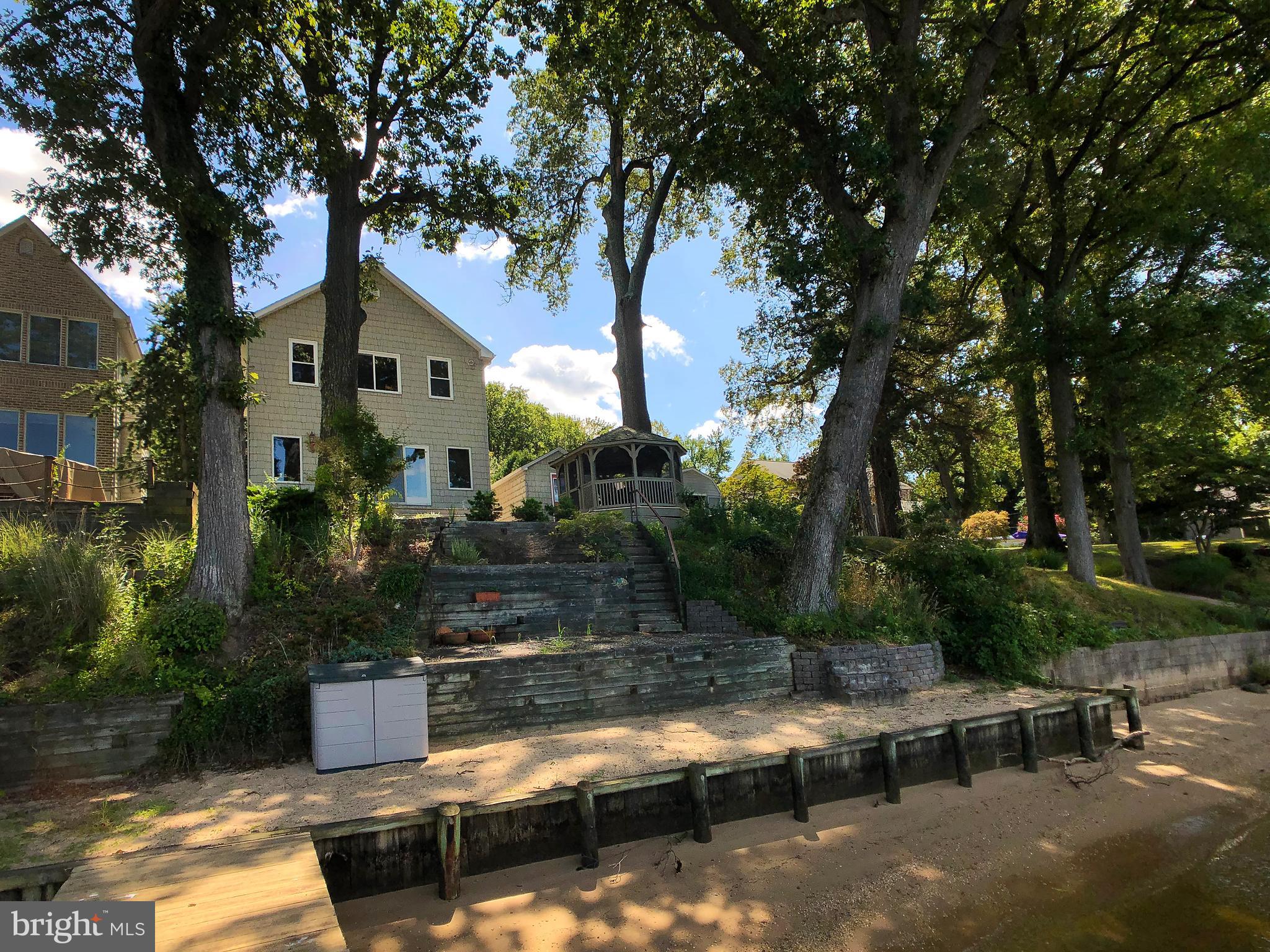 FOREST GREENS - Residential