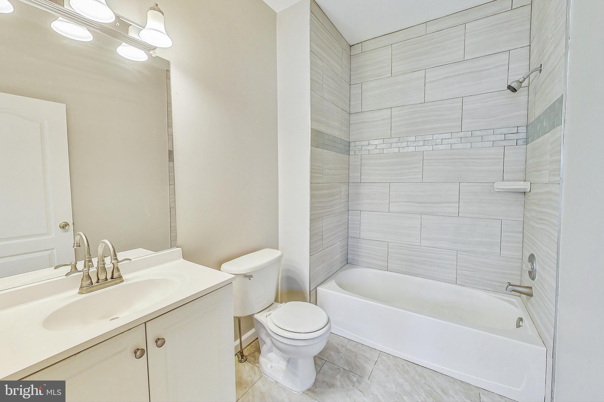 RUSSETT - Residential Lease