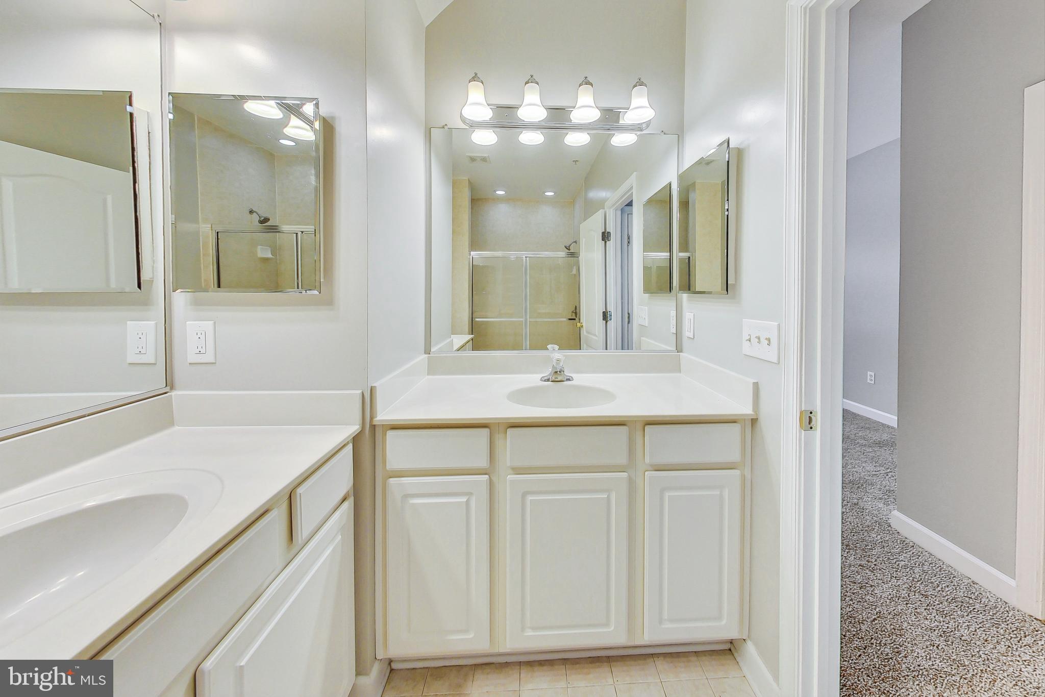 RUSSETT - Residential Lease