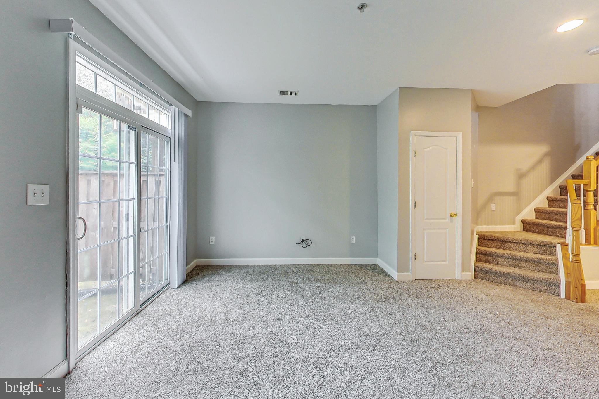 RUSSETT - Residential Lease