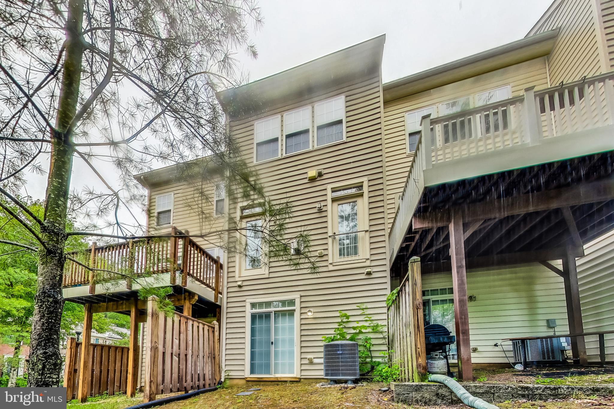 RUSSETT - Residential Lease