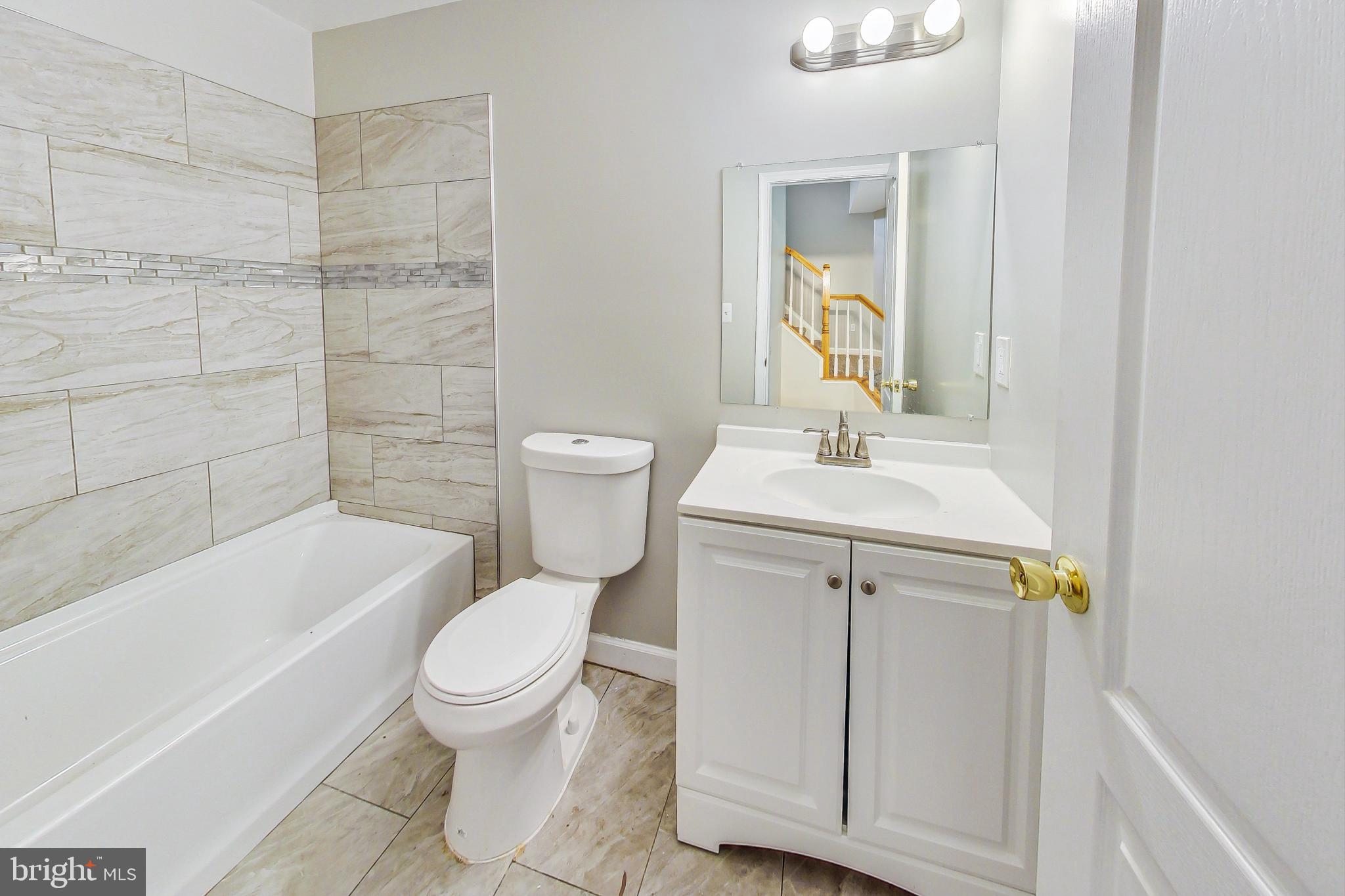 RUSSETT - Residential Lease