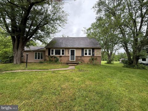 106 MARON ROAD HATFIELD PA 19440