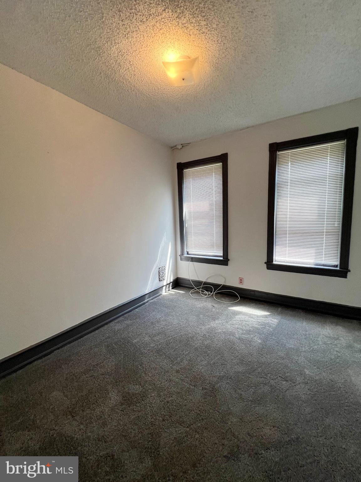 COBBS CREEK - Residential