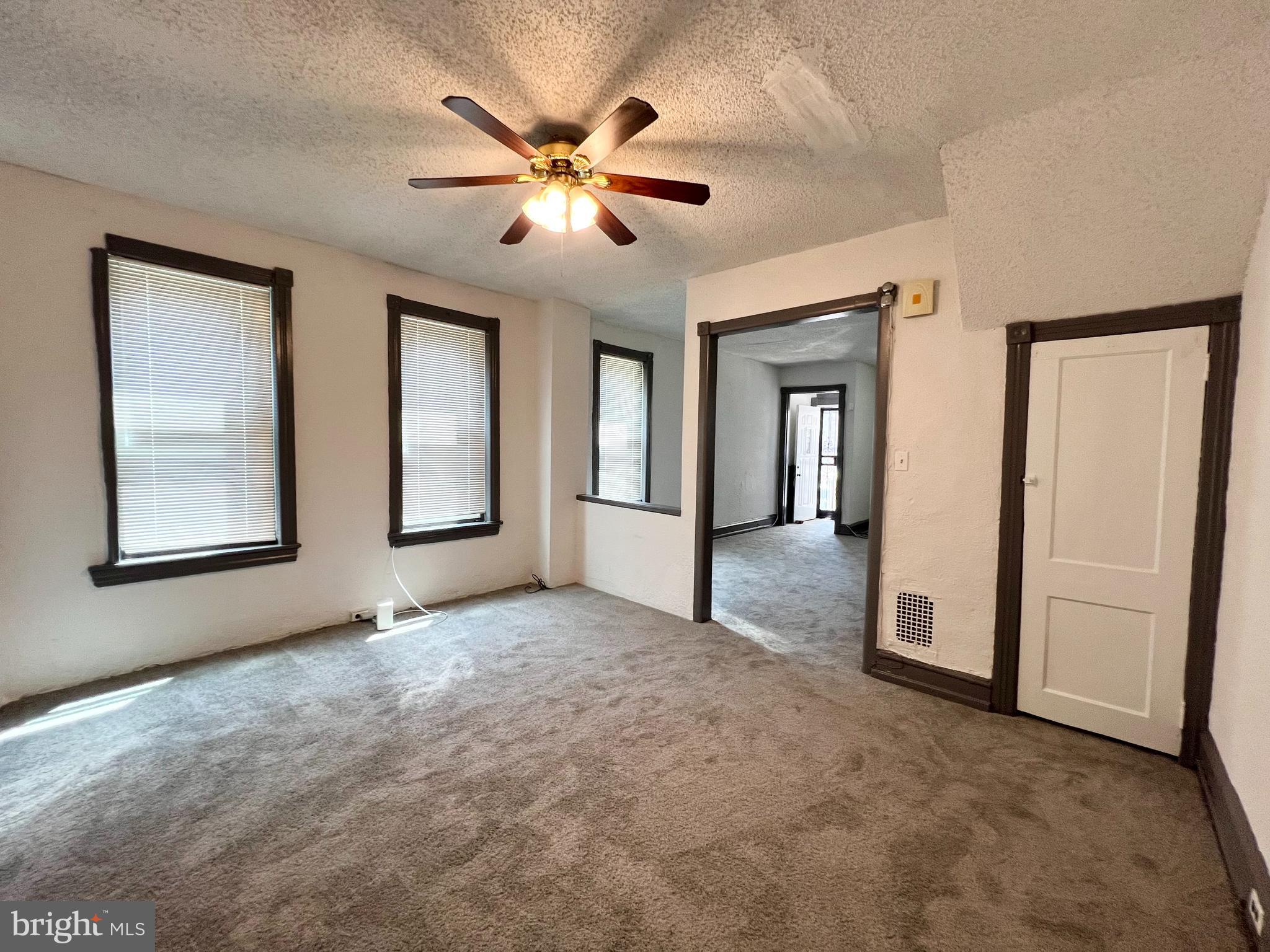 COBBS CREEK - Residential