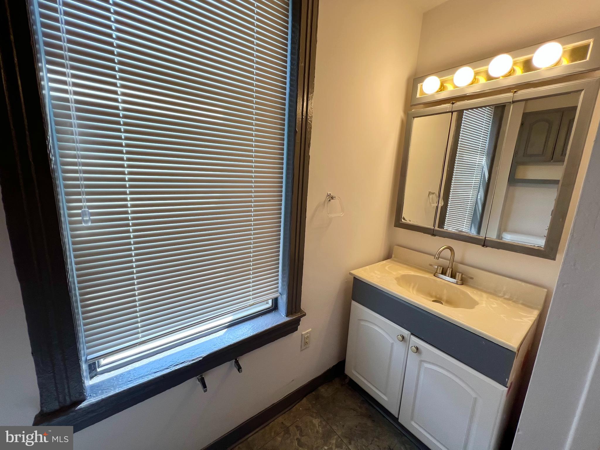 COBBS CREEK - Residential