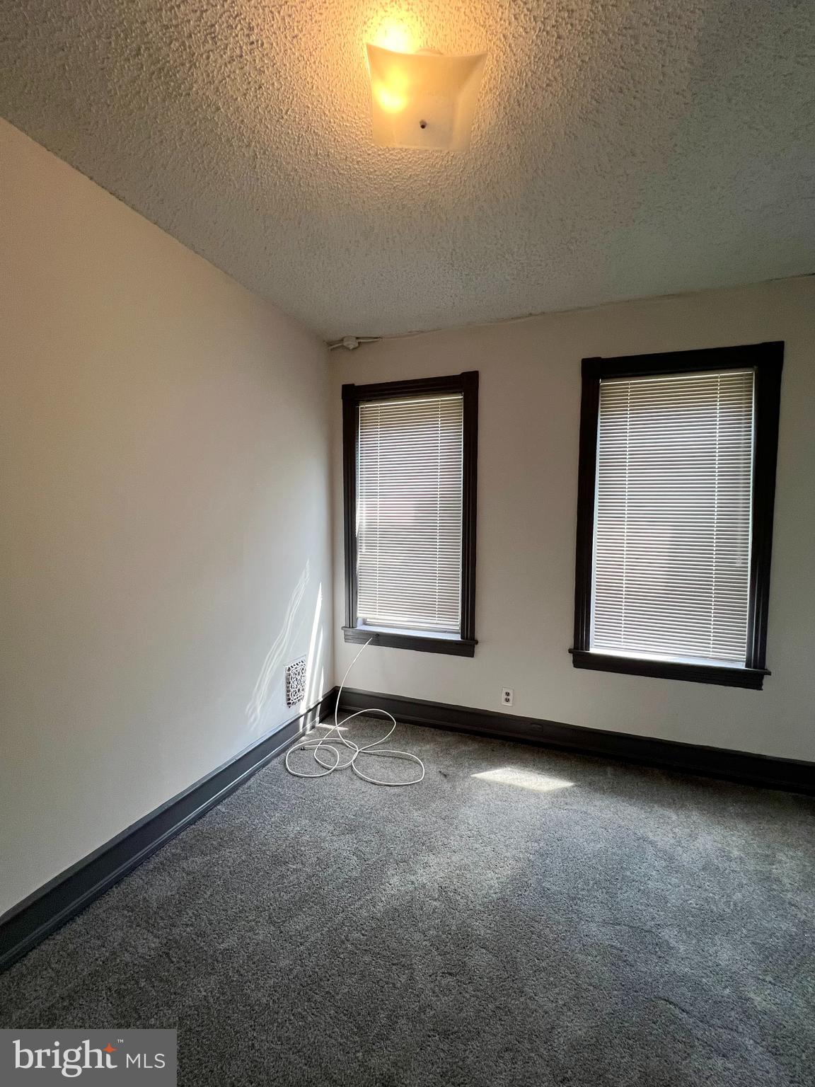 COBBS CREEK - Residential