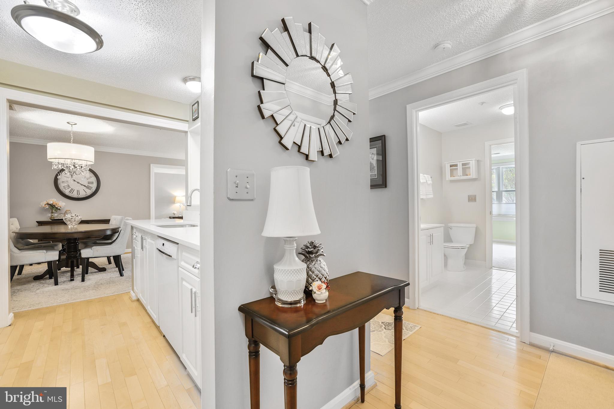 10003 VANDERBILT CIRCLE 4-1