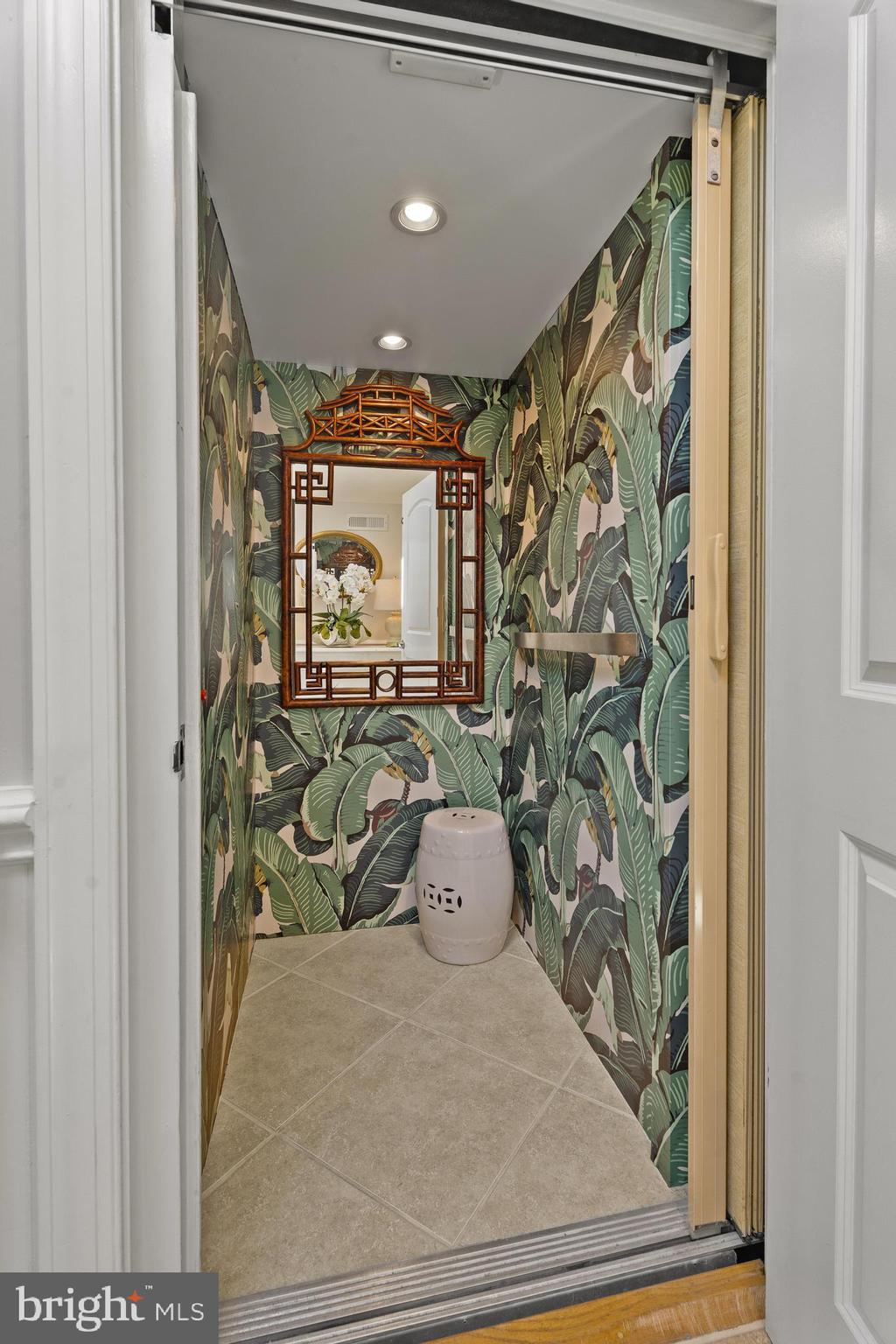 MALLARD COVE ON THE BAY - Residential