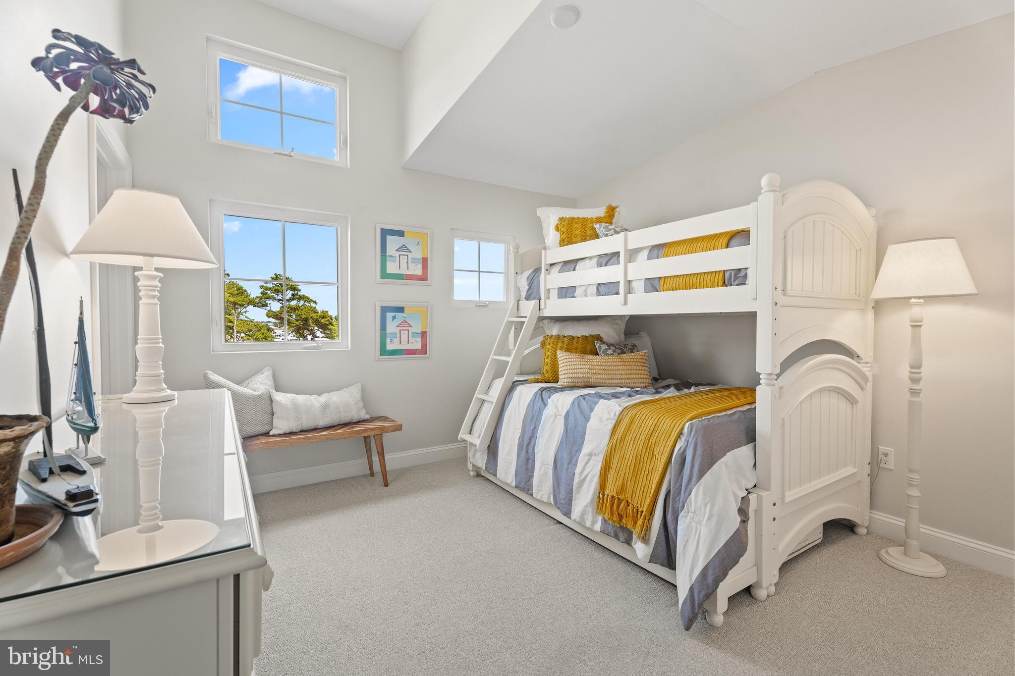 MALLARD COVE ON THE BAY - Residential