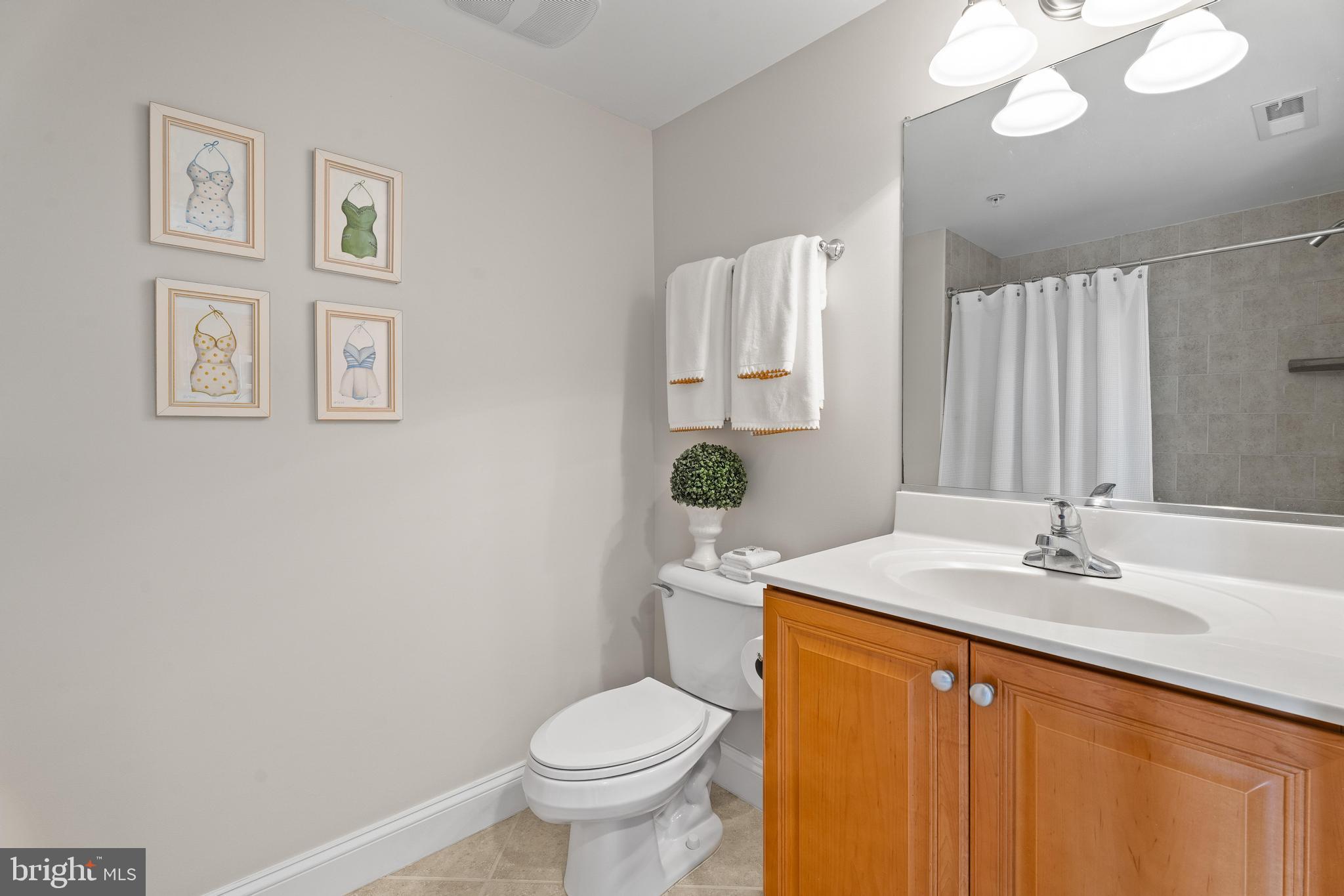 MALLARD COVE ON THE BAY - Residential