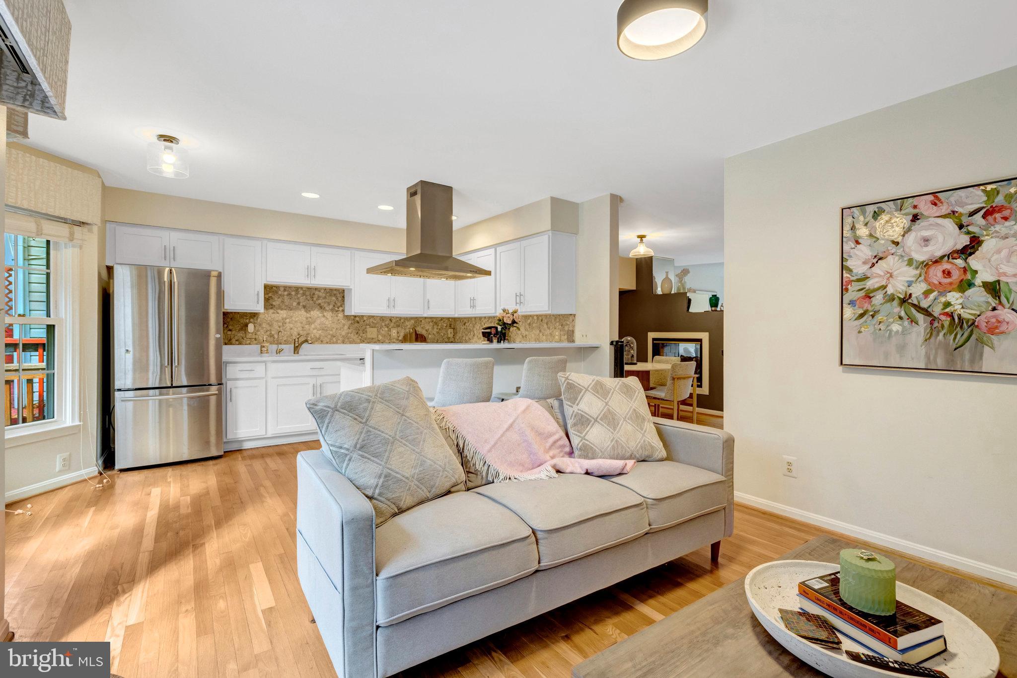 CENTRE RIDGE - Residential