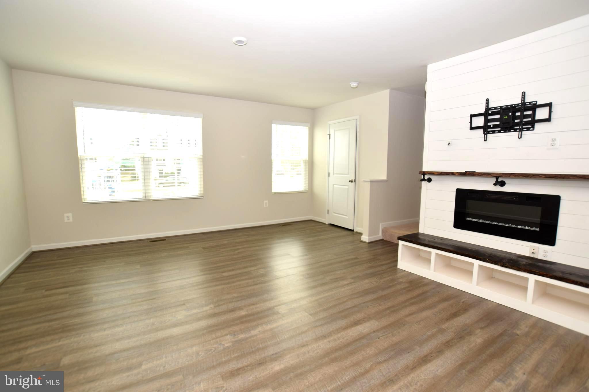 GERMANNA HEIGHTS - Residential Lease