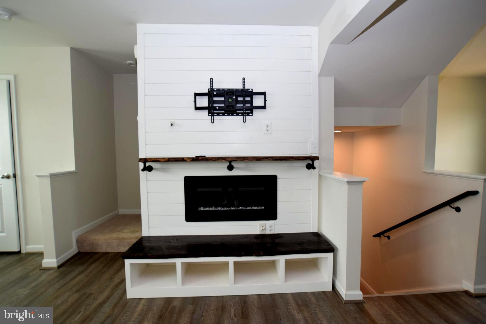 GERMANNA HEIGHTS - Residential Lease