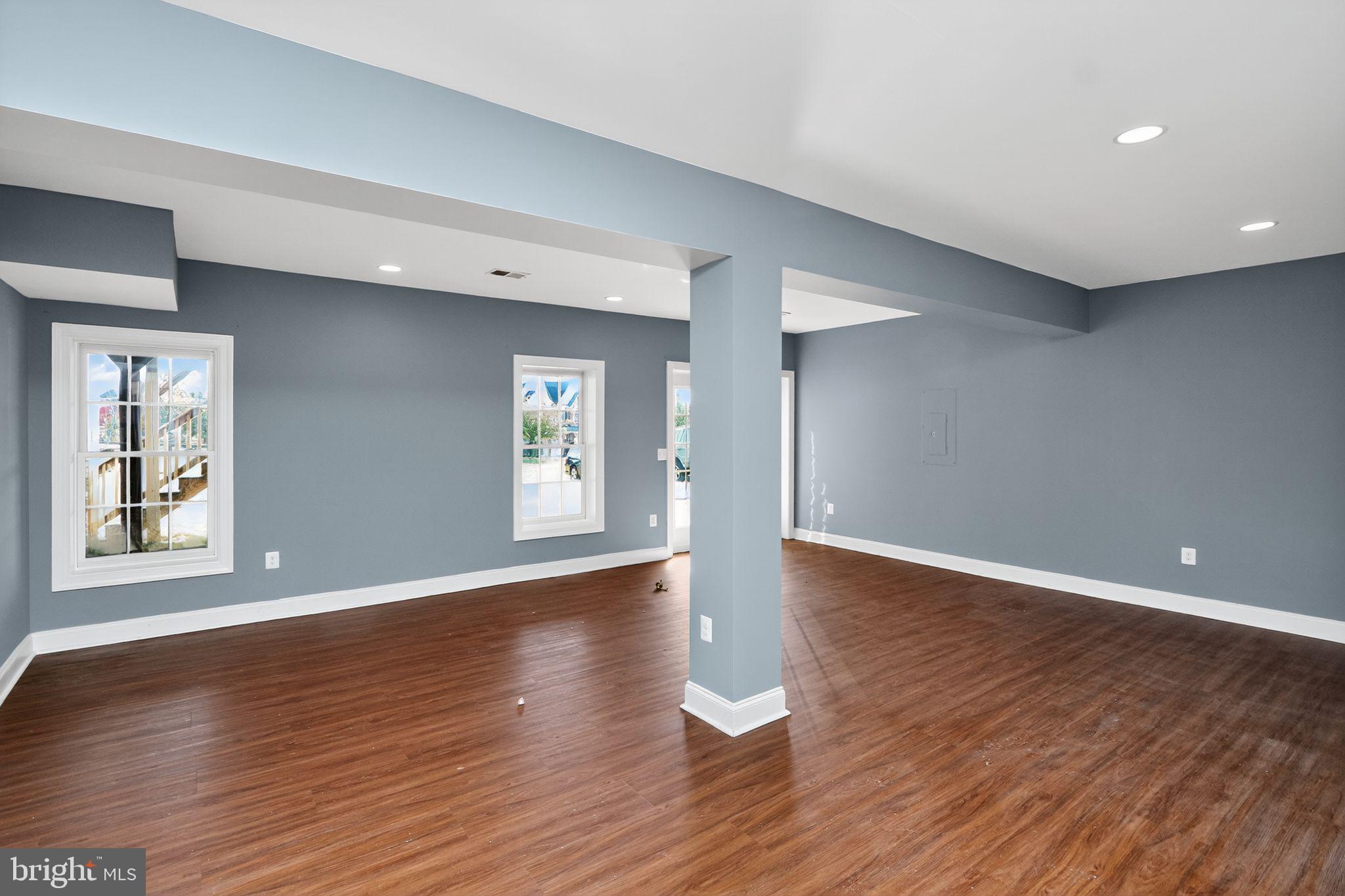 PORT POTOMAC - Residential