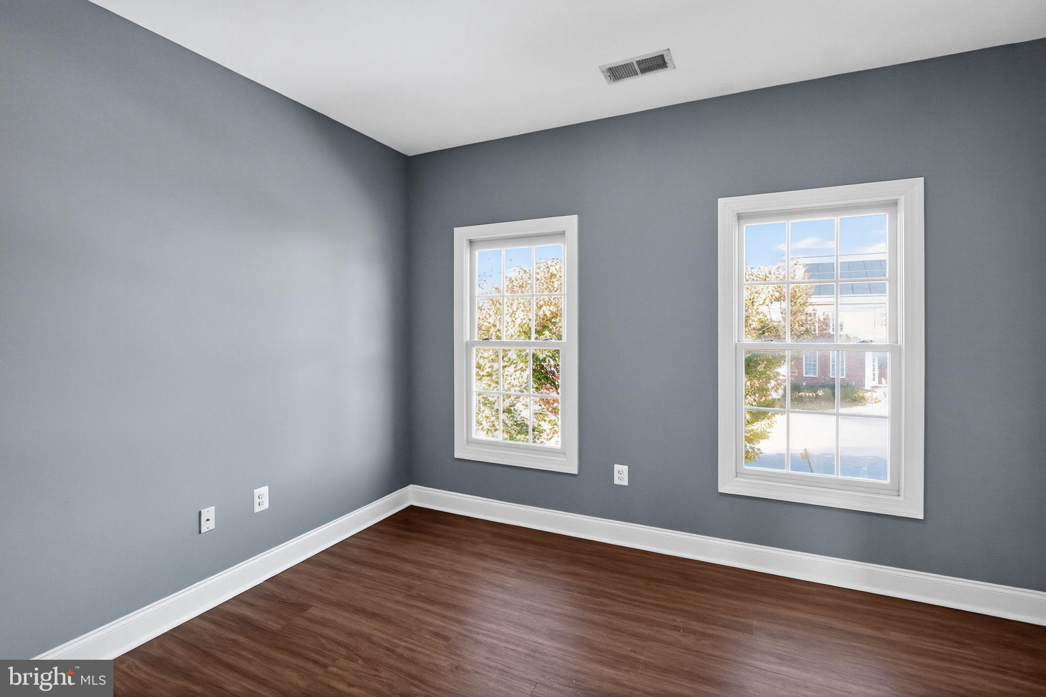 PORT POTOMAC - Residential