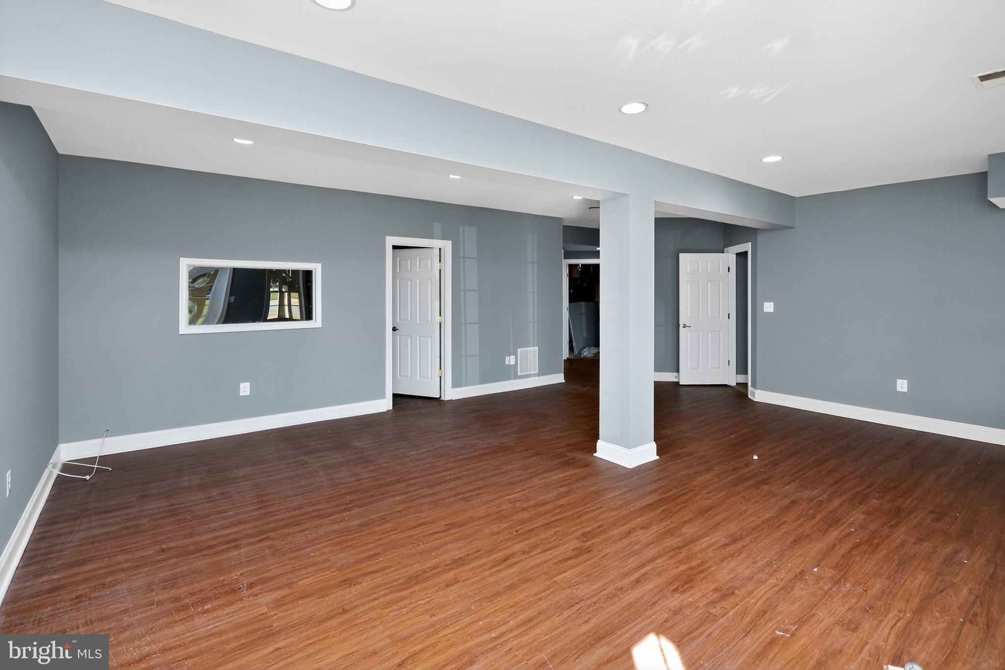 PORT POTOMAC - Residential