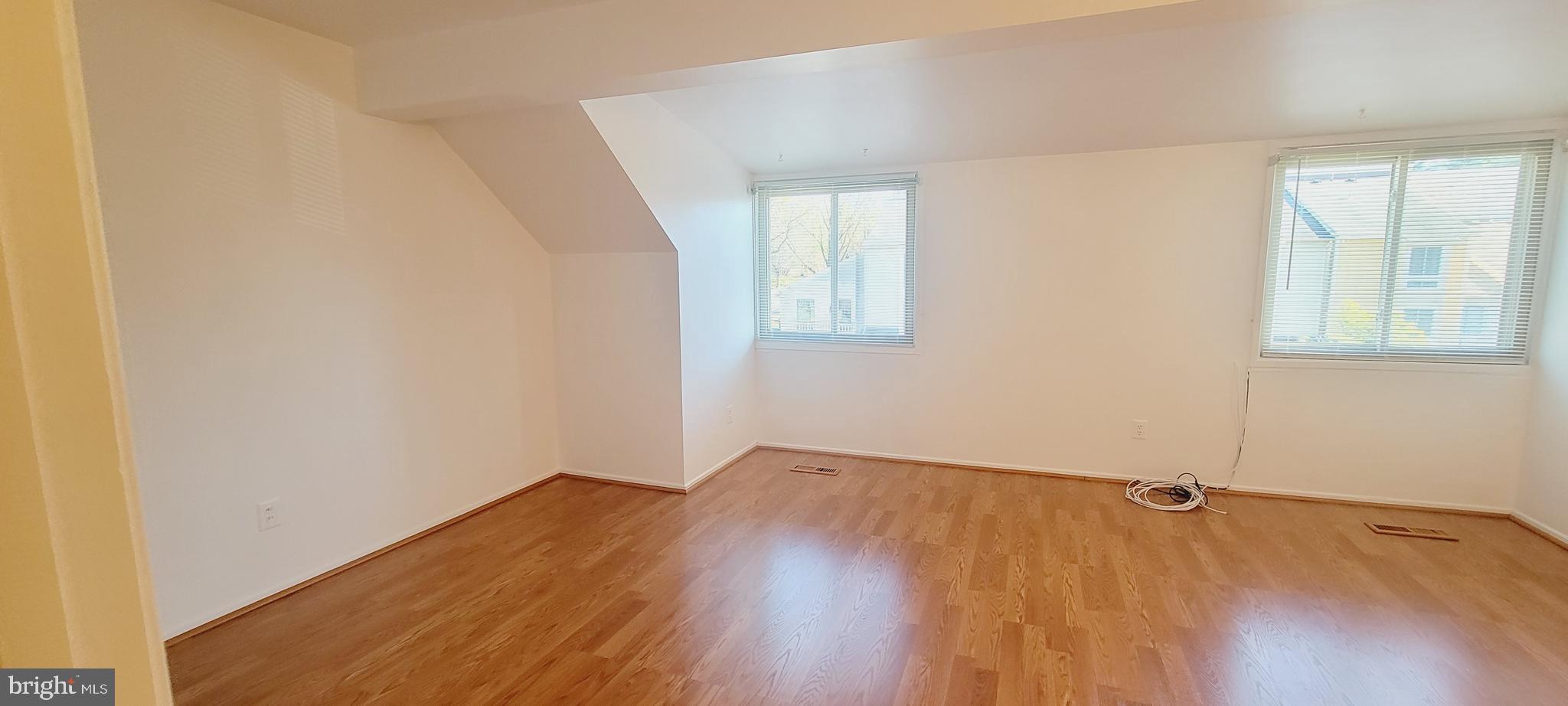 CLUBSIDE - Residential