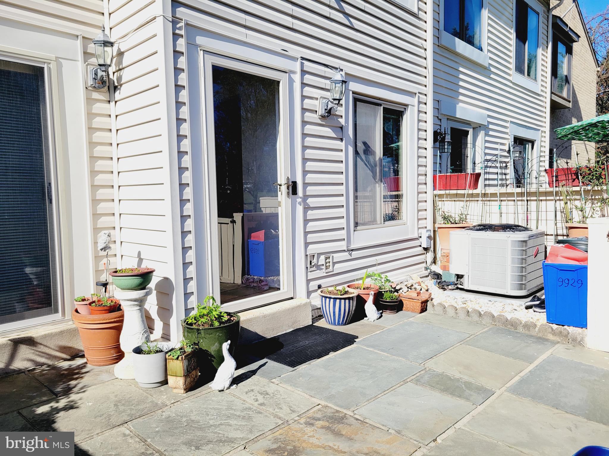 CLUBSIDE - Residential