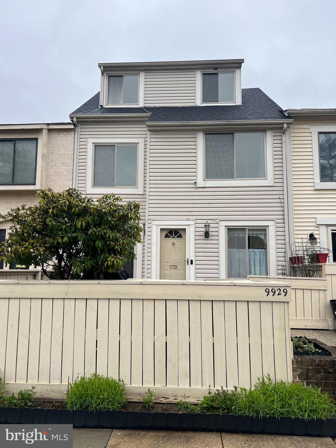 CLUBSIDE - Residential