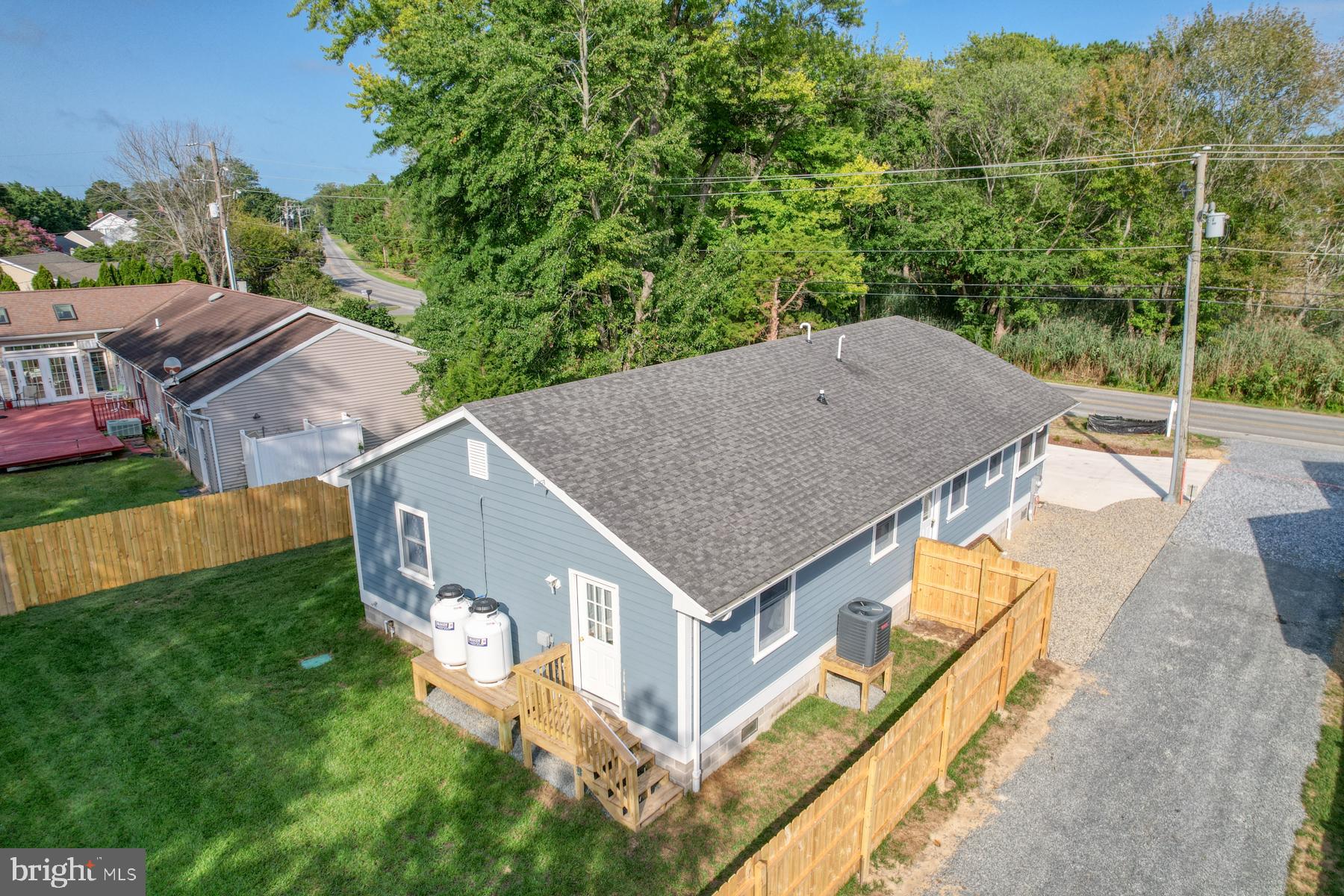 705 COUNTRY CLUB ROAD