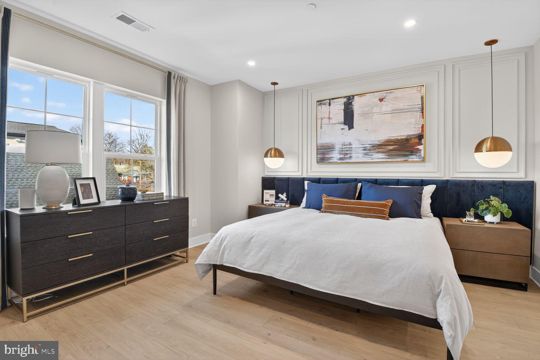 STRATHMORE VIEW - Residential