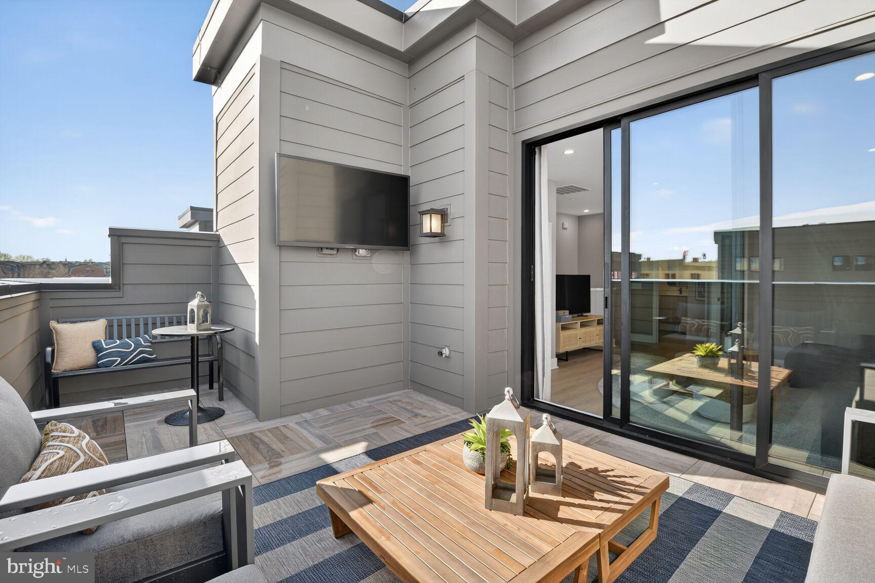 STRATHMORE VIEW - Residential