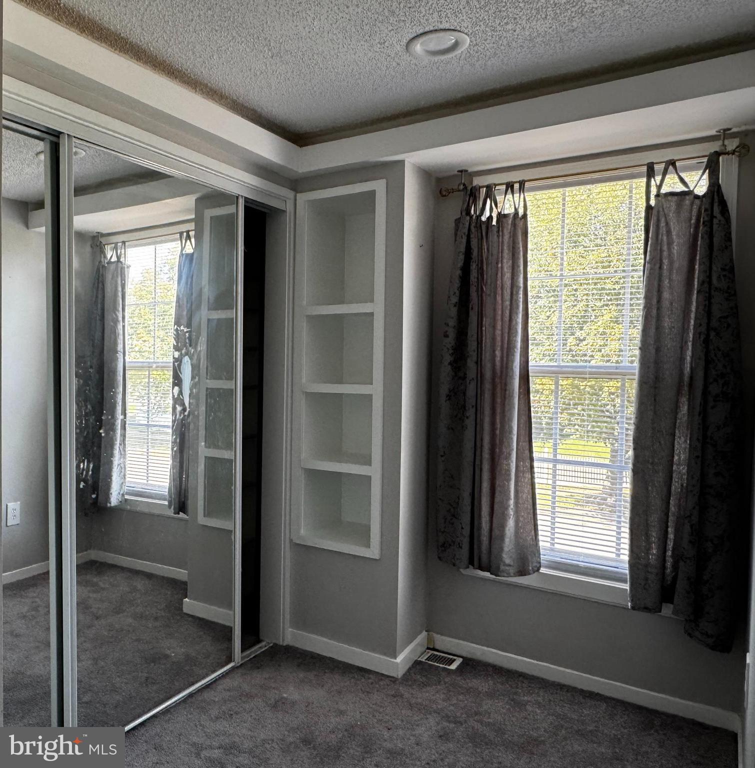 CORAL HILLS - Residential Lease