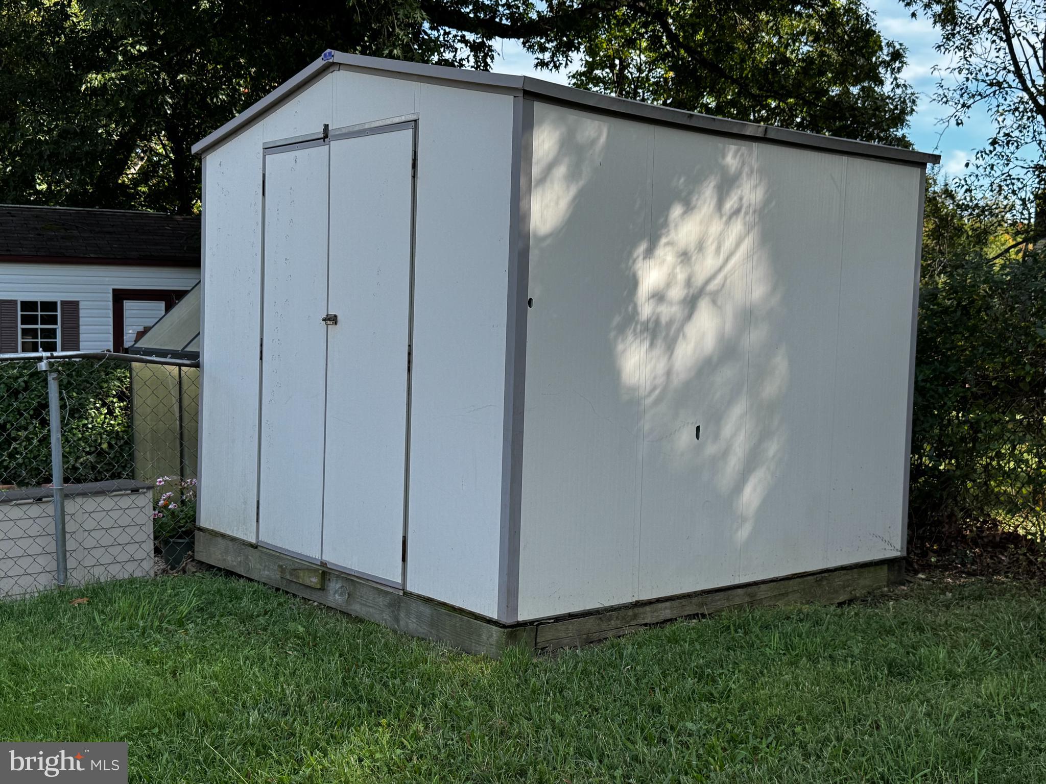 CORAL HILLS - Residential Lease