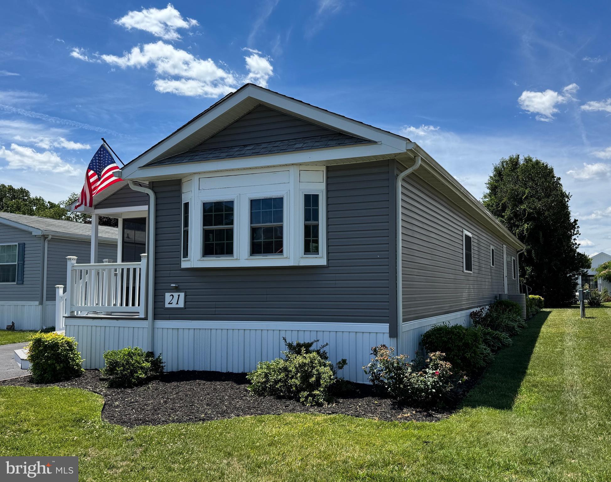 21 POWDER HORN LANE