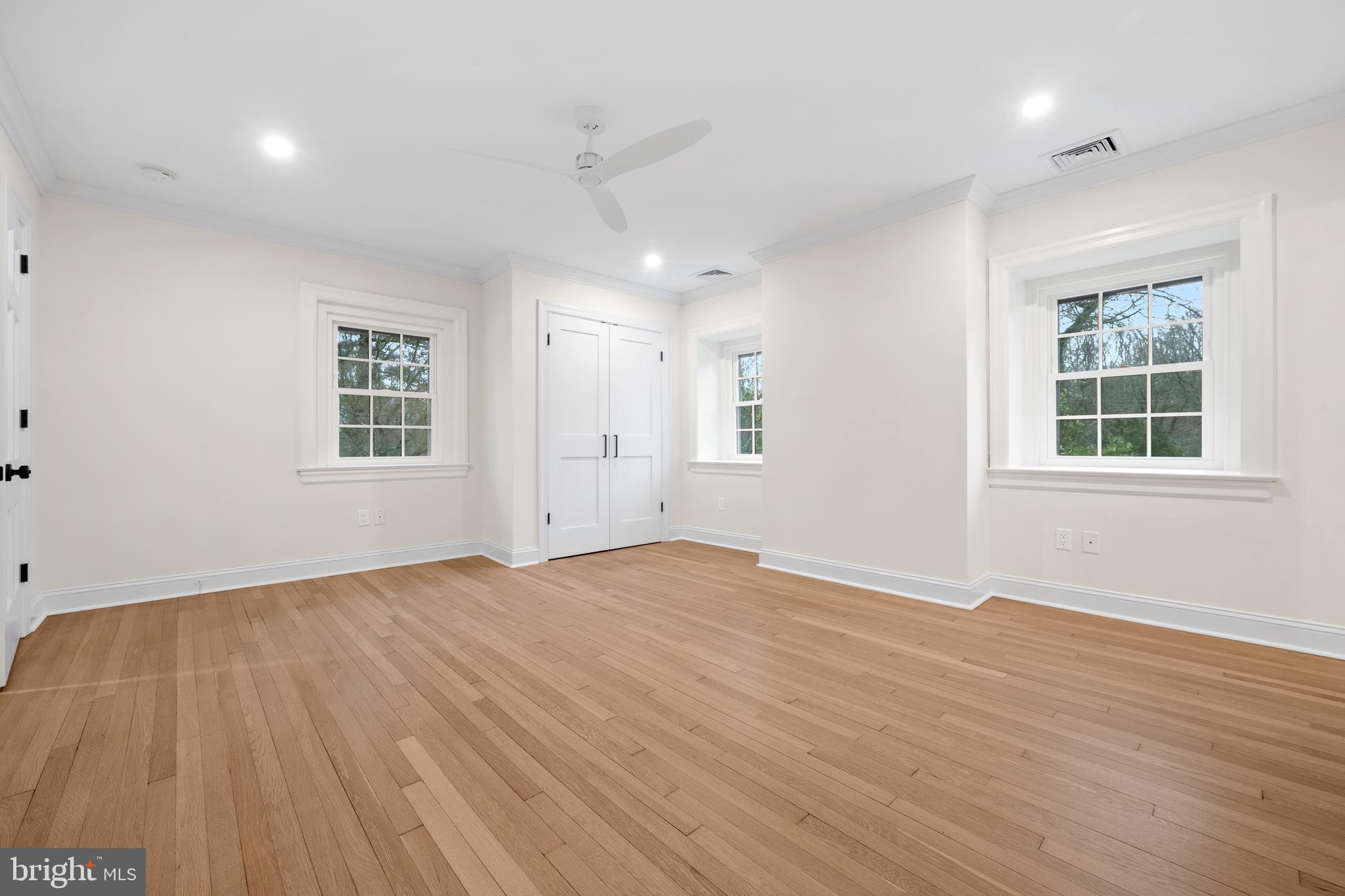 SOUTH WAYNE - Residential