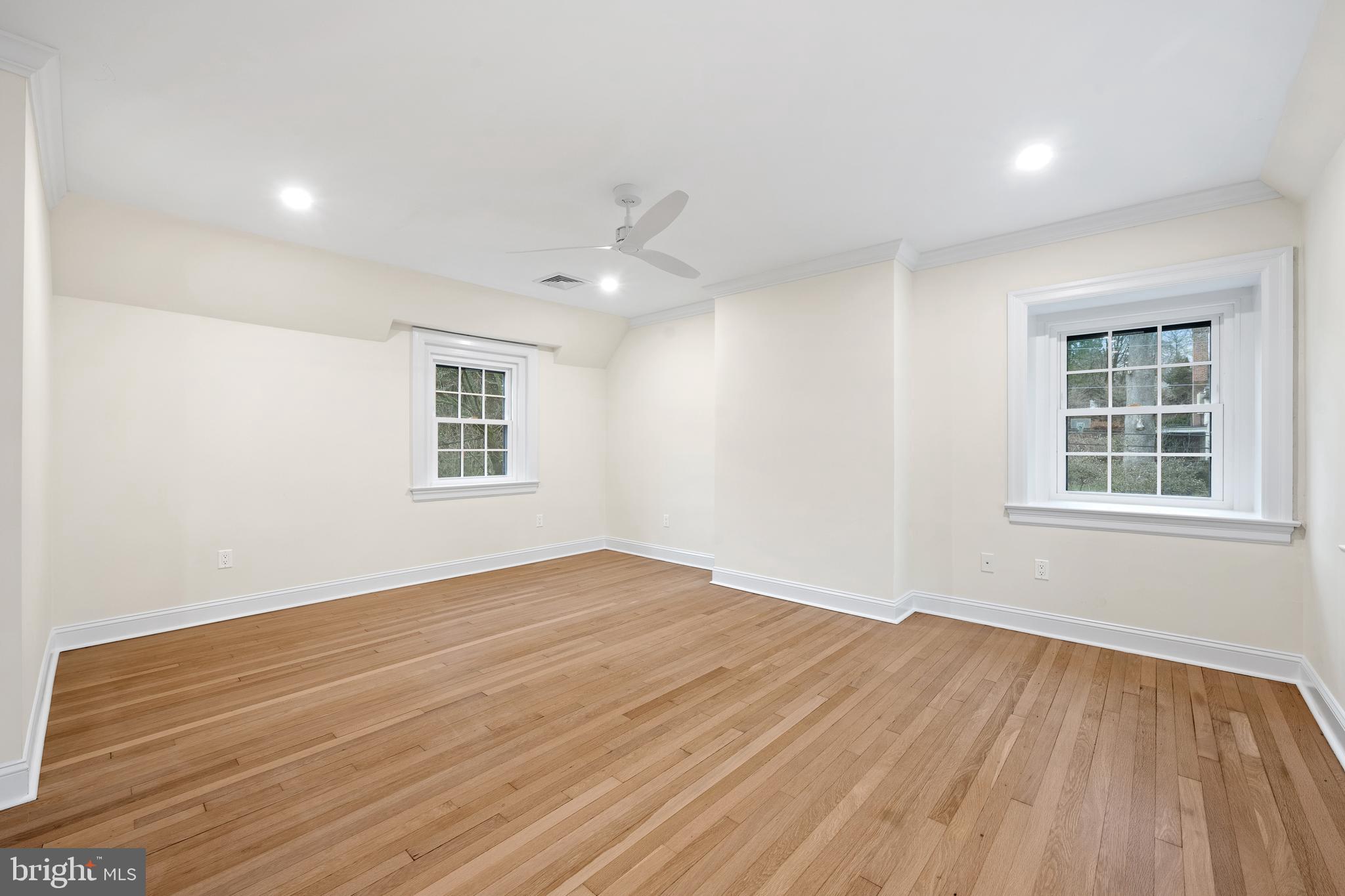 SOUTH WAYNE - Residential