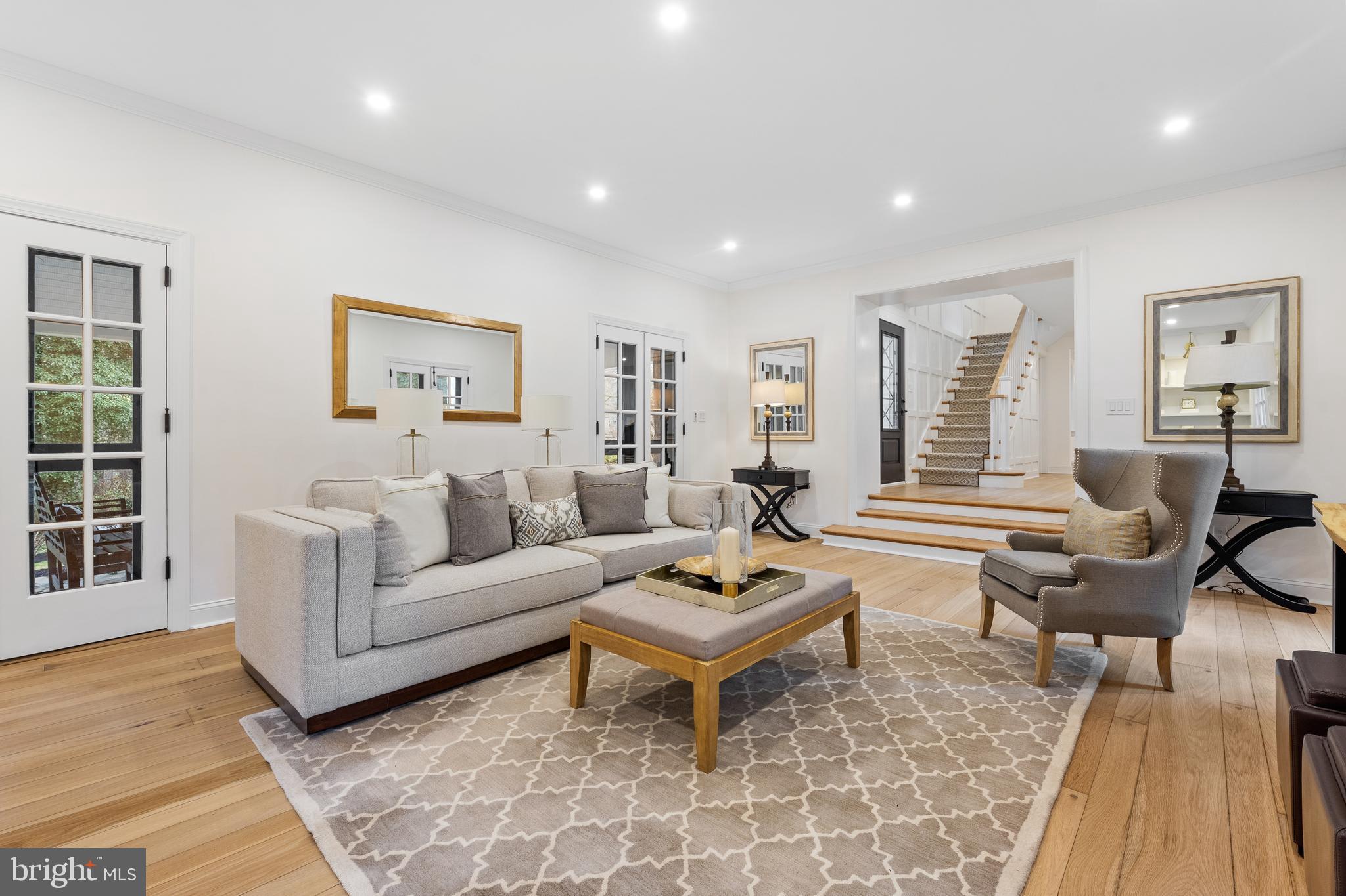 SOUTH WAYNE - Residential