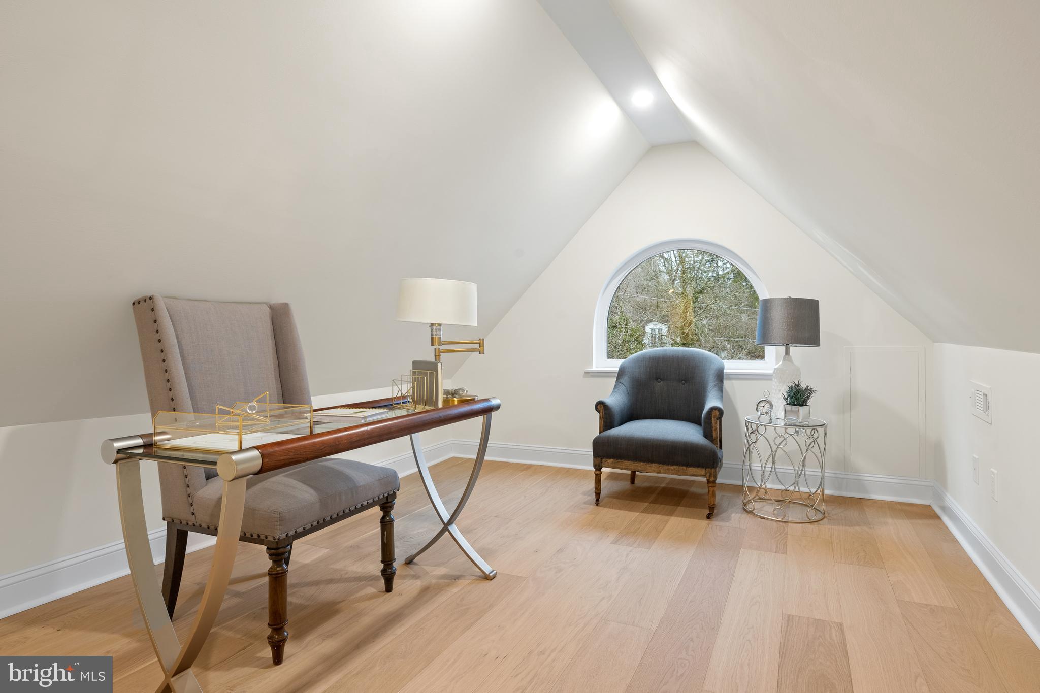 SOUTH WAYNE - Residential