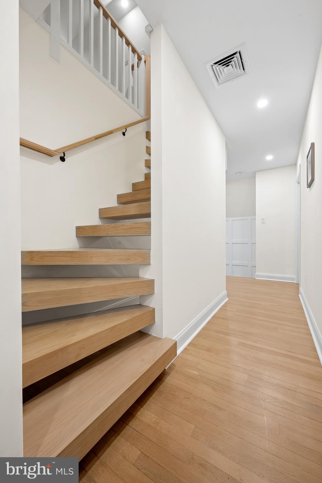 SOUTH WAYNE - Residential