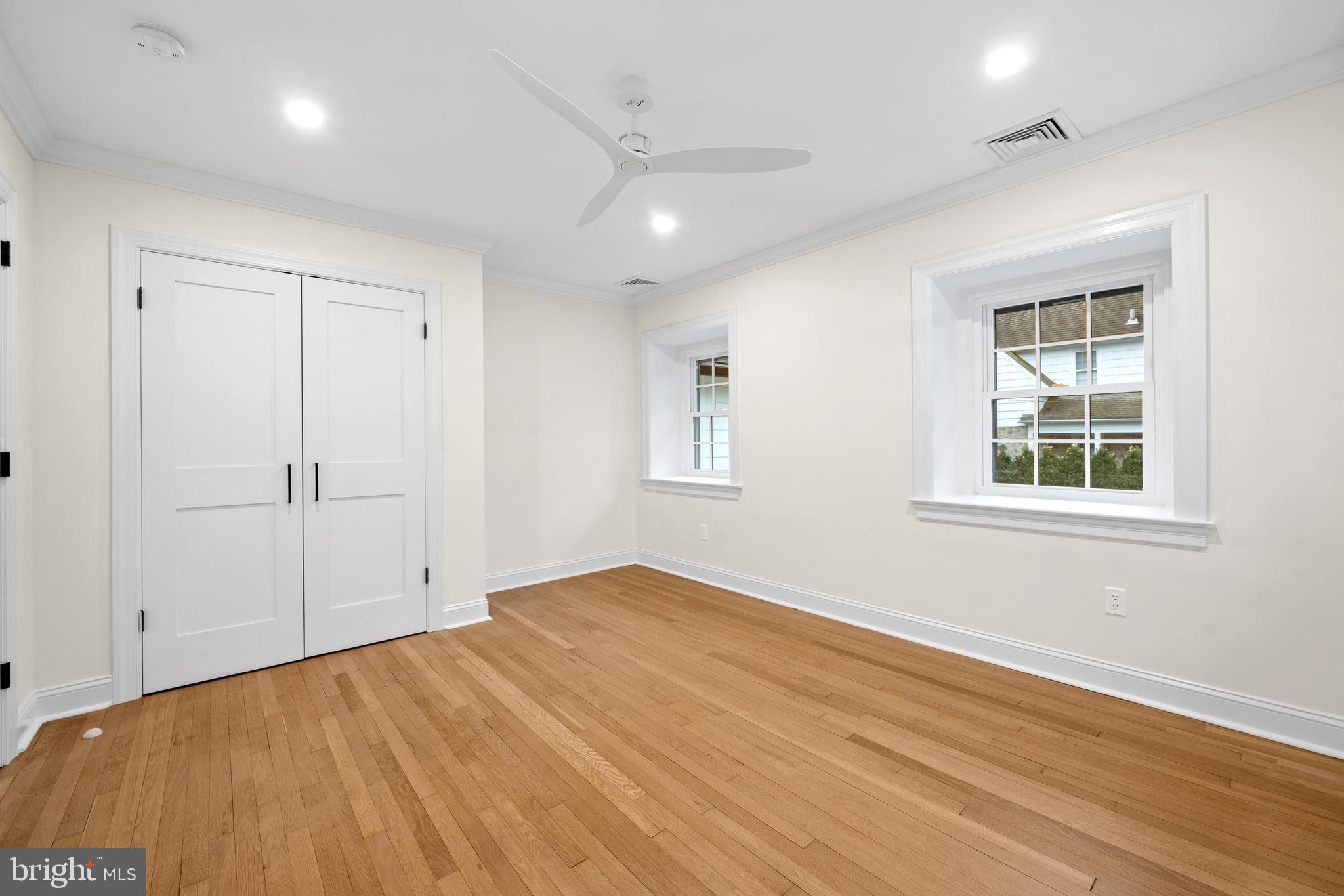 SOUTH WAYNE - Residential